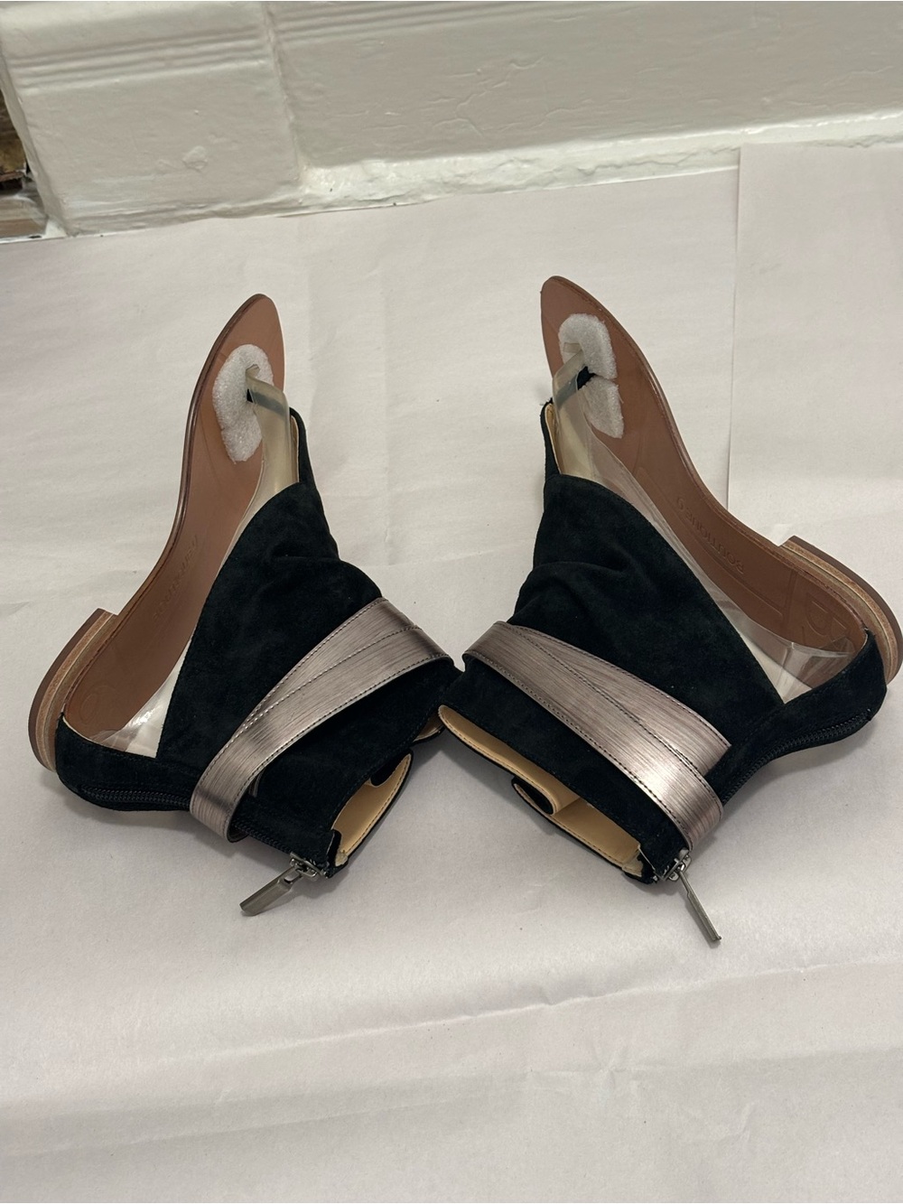 Boutique 9 Women's Black Suede Metallic Wrap Sandals - Picture 5 of 13